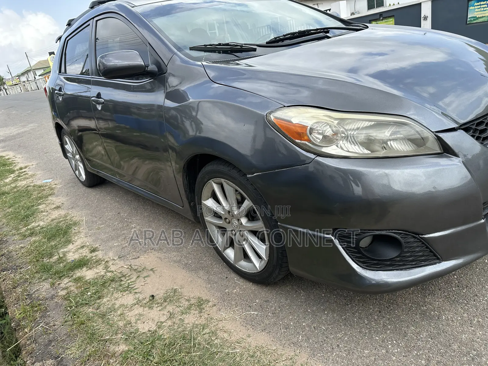 Toyota Matrix XRS Hatchback FWD (2.4L 4cyl 5A) 2010 Gray