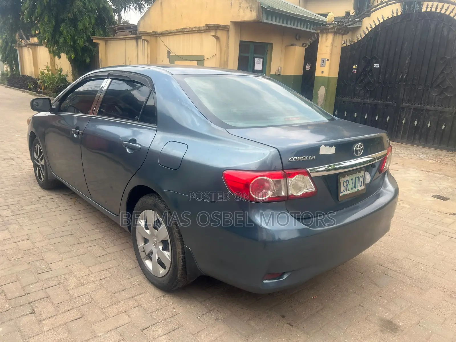 Toyota Corolla L 4dr Sedan (1.8L 4cyl 5M) 2012 Blue