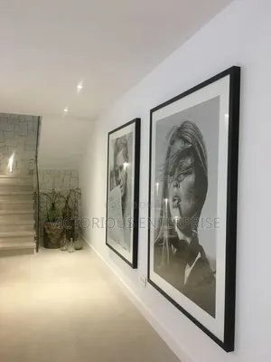 Professional Photo Frames for Offices and Business Spaces