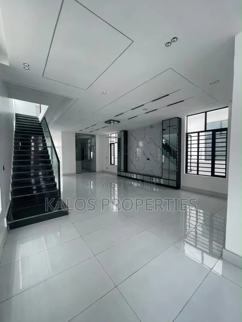 5bdrm Duplex in Sangotedo Ajaj Lekki for sale