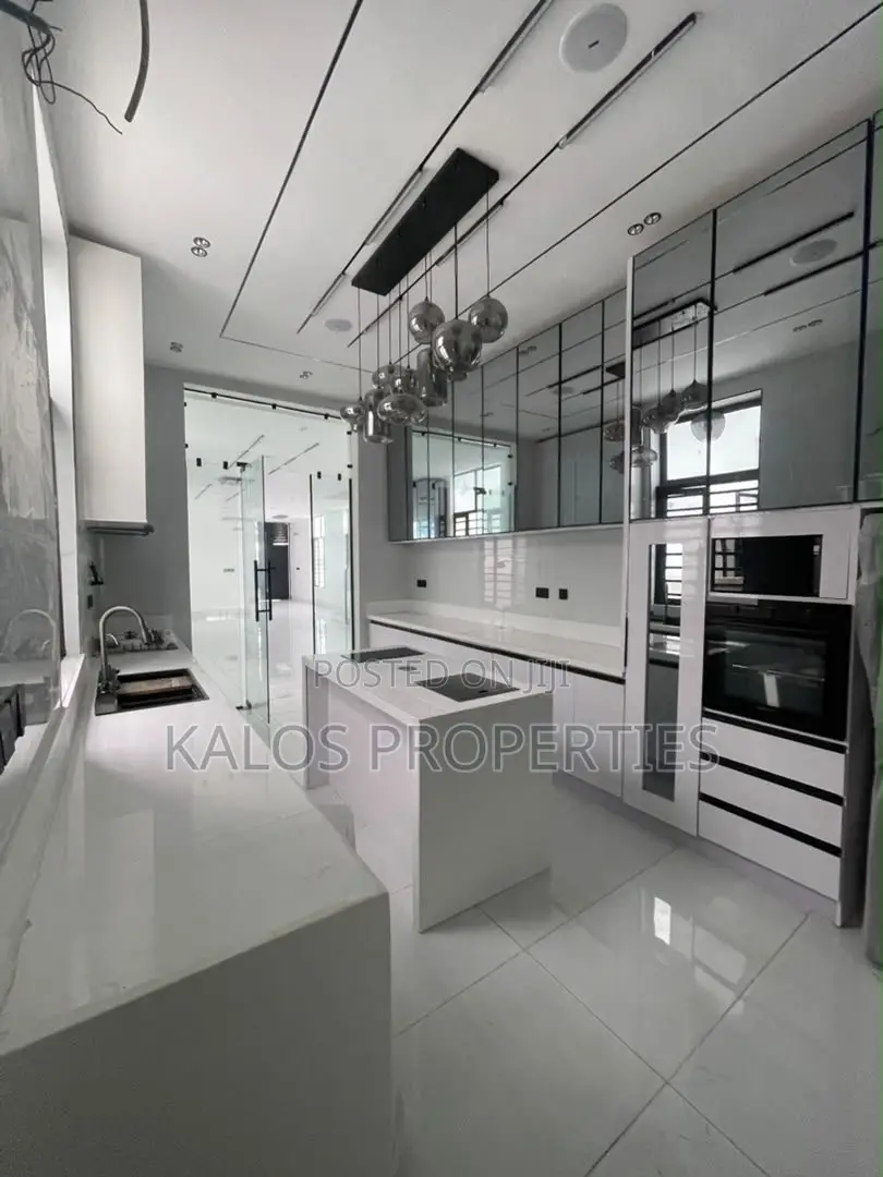 5bdrm Duplex in Sangotedo Ajaj Lekki for sale
