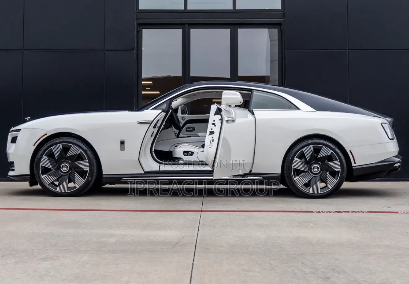 Rolls-Royce Spectre 2026 Black