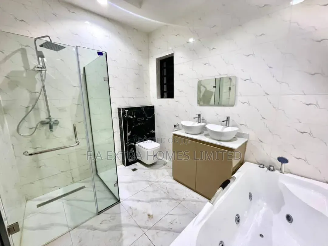 5bdrm Duplex in GRA Phase 1 for sale