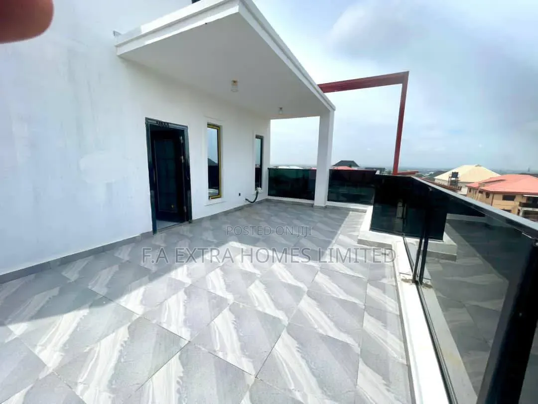 5bdrm Duplex in GRA Phase 1 for sale