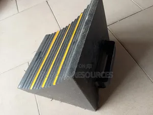 Heavy-Duty Rubber Wheel Chock