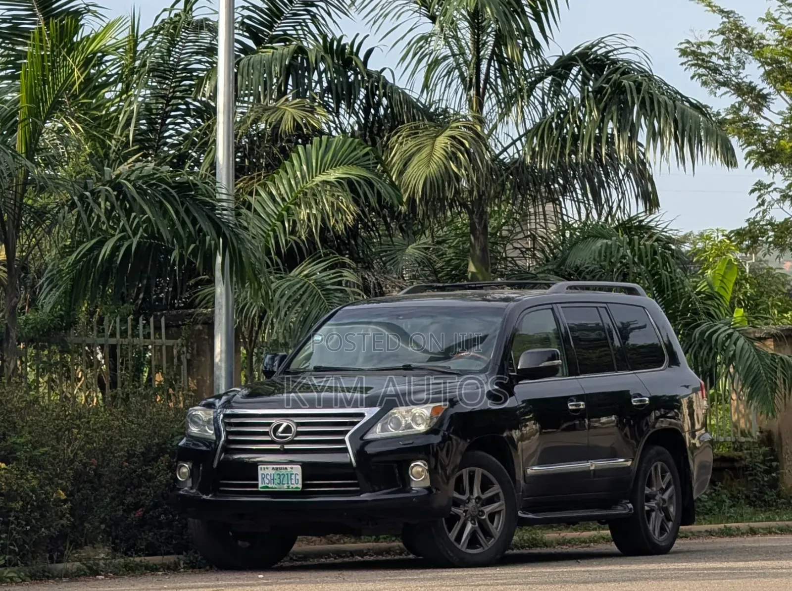 Lexus LX 570 AWD 2013 Black