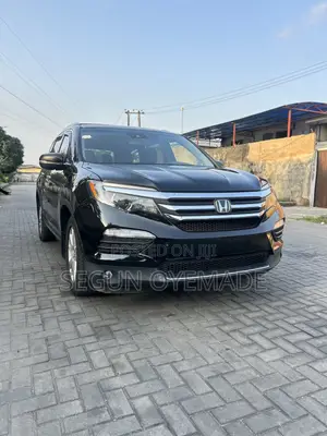 Honda Pilot Touring 4dr SUV 4WD (3.5L 6cyl 9A) 2016 Black
