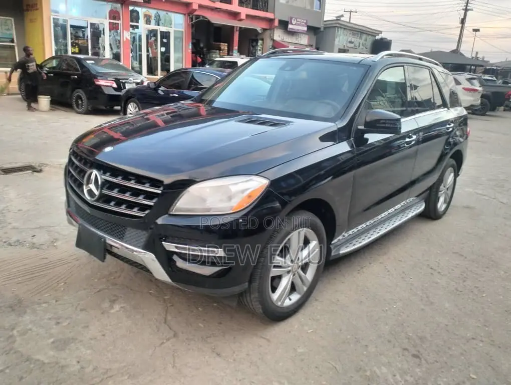 Mercedes-Benz M Class ML350 4MATIC 4dr SUV AWD (3.5L 6cyl 7A) 2015