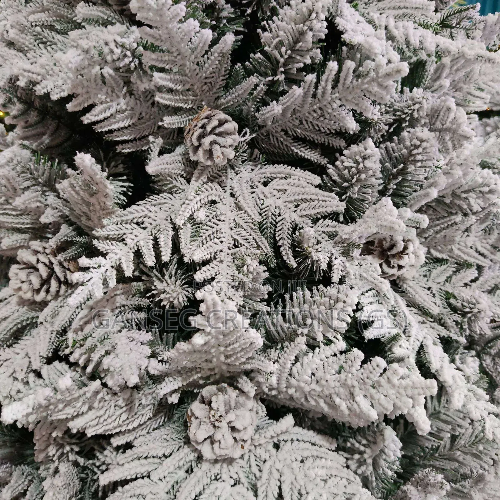 Luxury Snow Christmas Tree