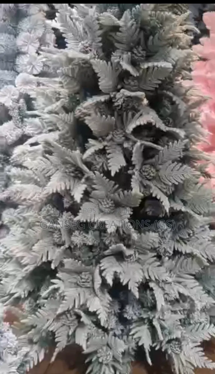 Luxury Snow Christmas Tree