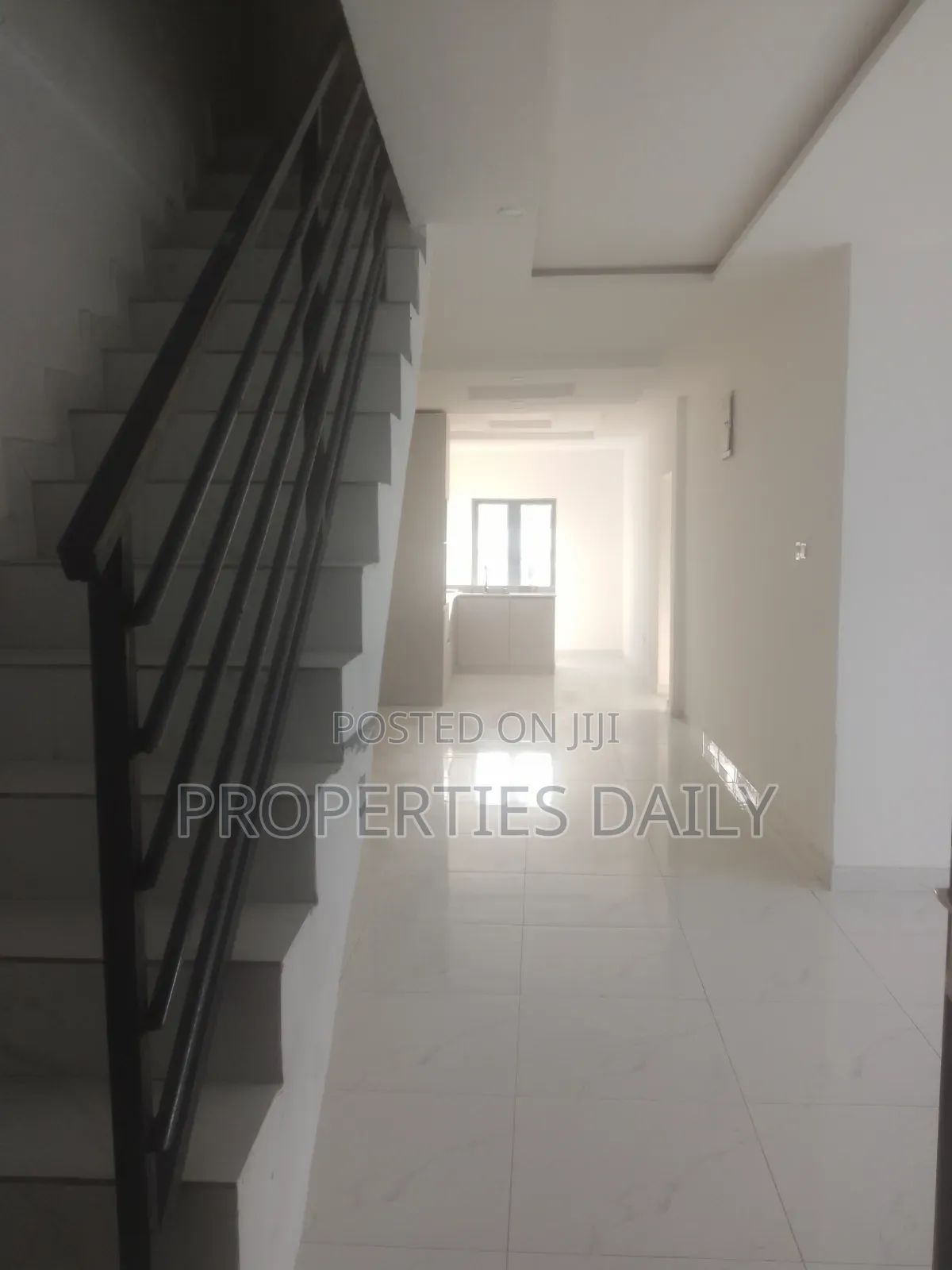 3bdrm Block of Flats in Ikate for sale