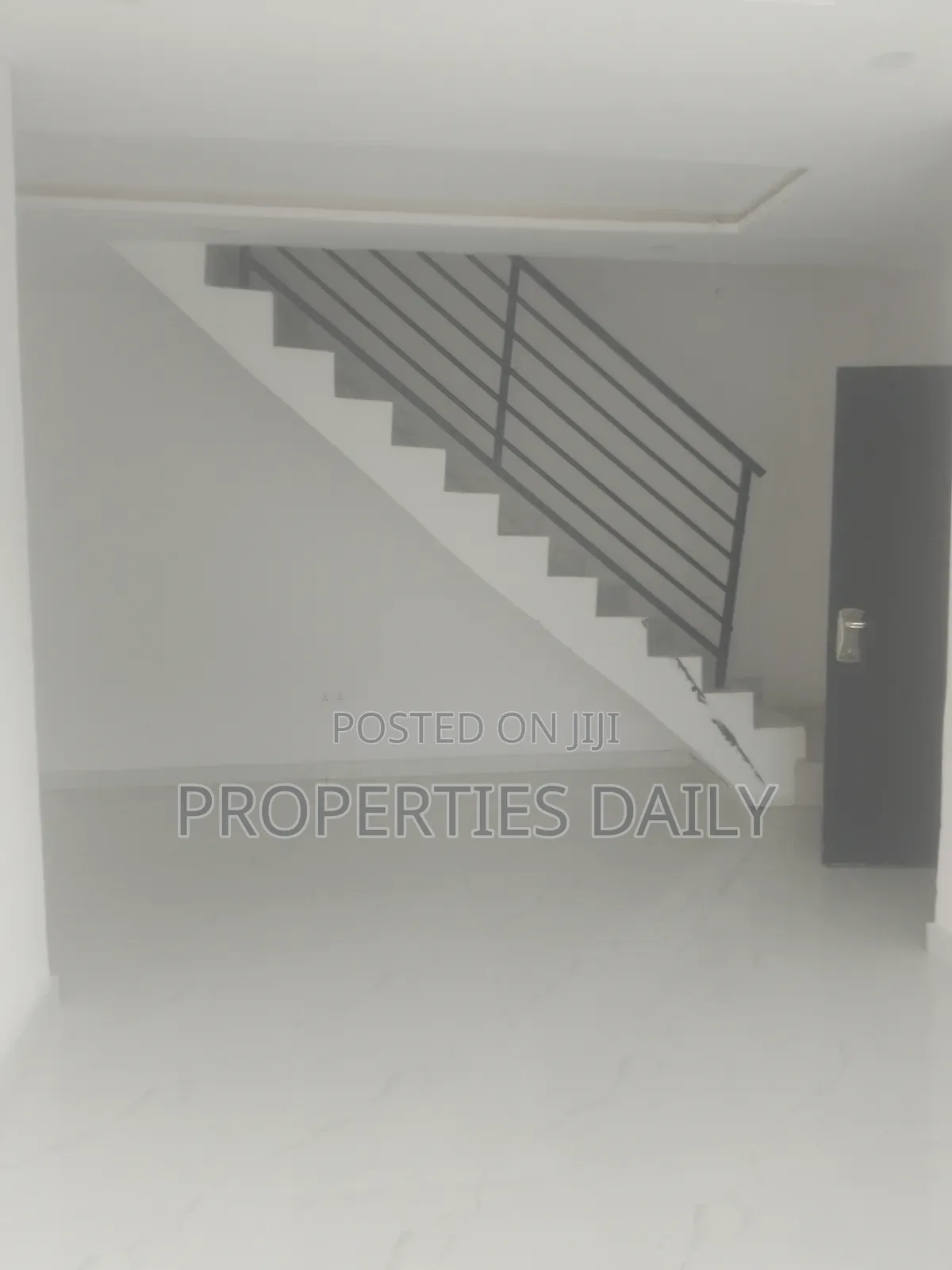 3bdrm Block of Flats in Ikate for sale