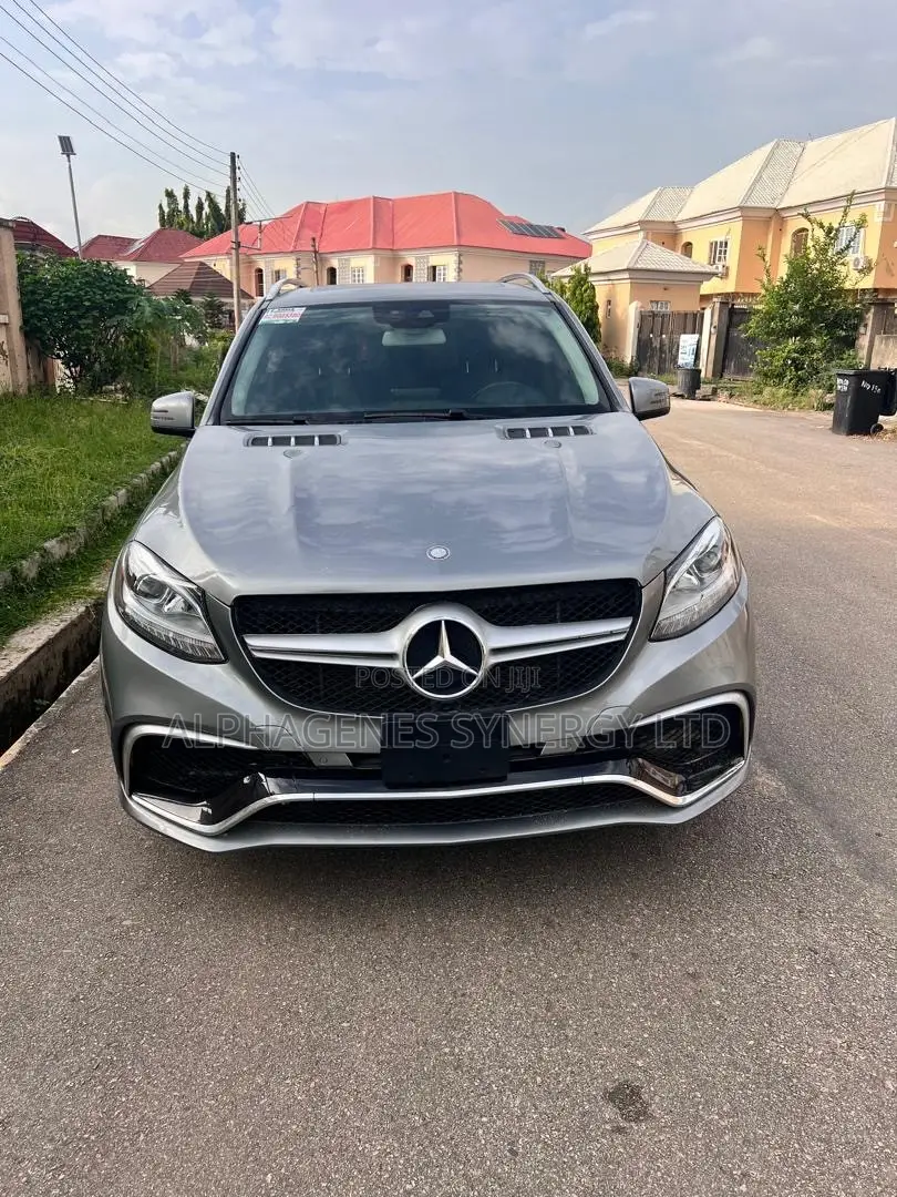Mercedes-Benz GLE-Class GLE 400 4MATIC 2016 Gray