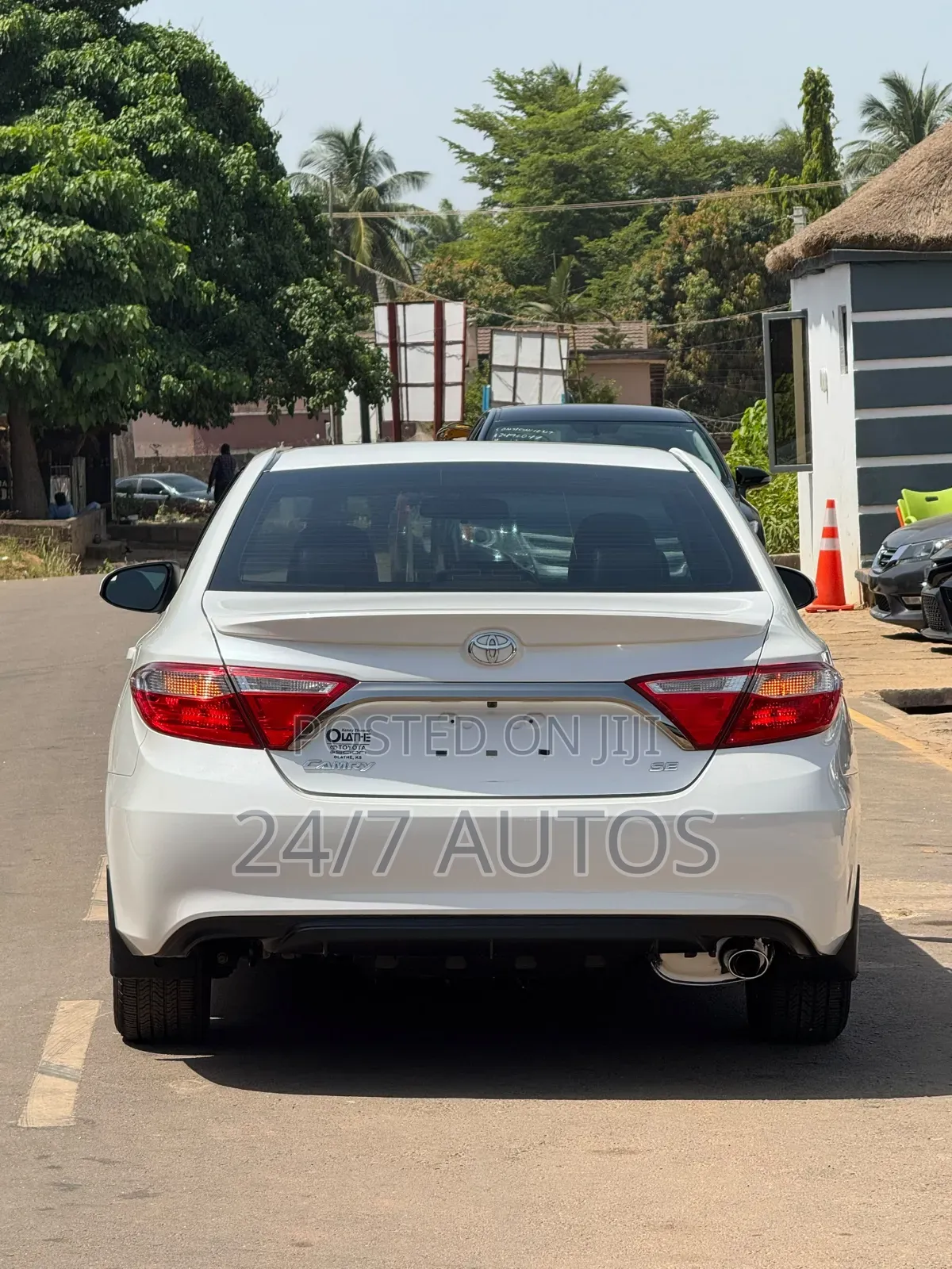 Toyota Camry 2016 White