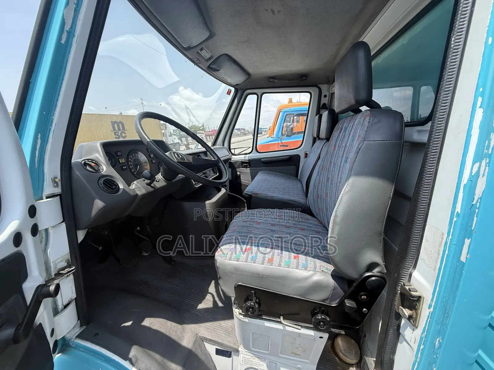 Foreign Used Mercedes Benz Truck 2005 Blue