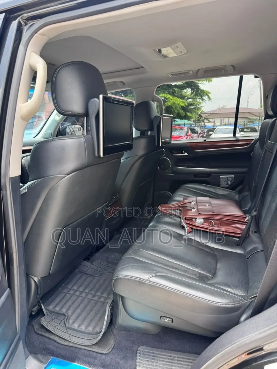 Lexus LX 570 AWD 2017 Black