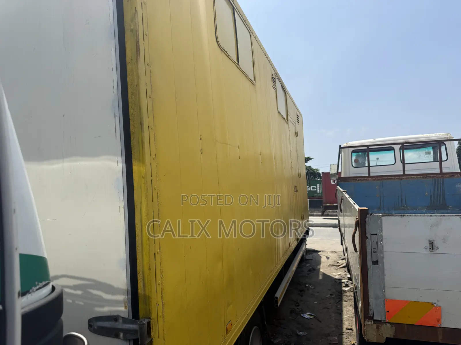 Foreign Used Mercedes Benz 814 Container Body Truck.