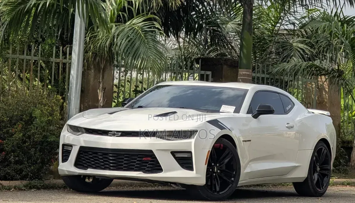 Chevrolet Camaro 2018 White