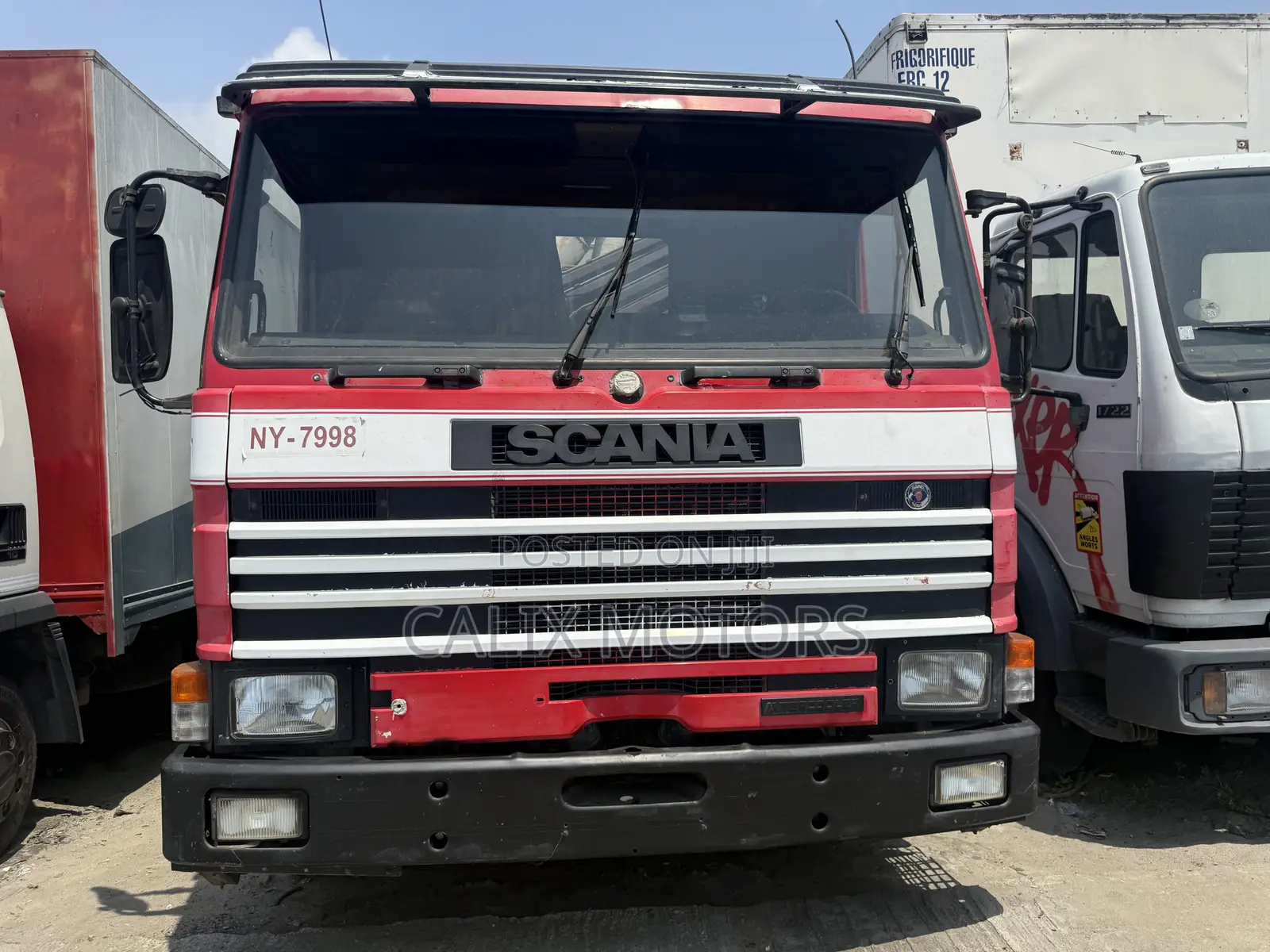Foreign Used Scania With 12tonnes Hiab Truck.