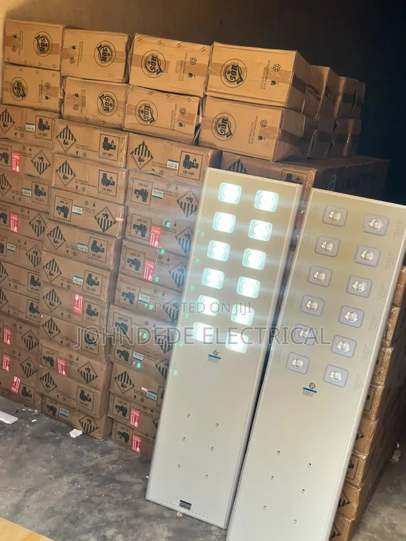 12eyes Wakatek Solar Street Light