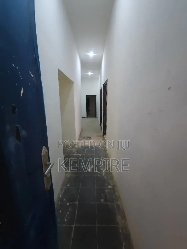 3bdrm Block of Flats in Off Obio Imo, Uyo for rent