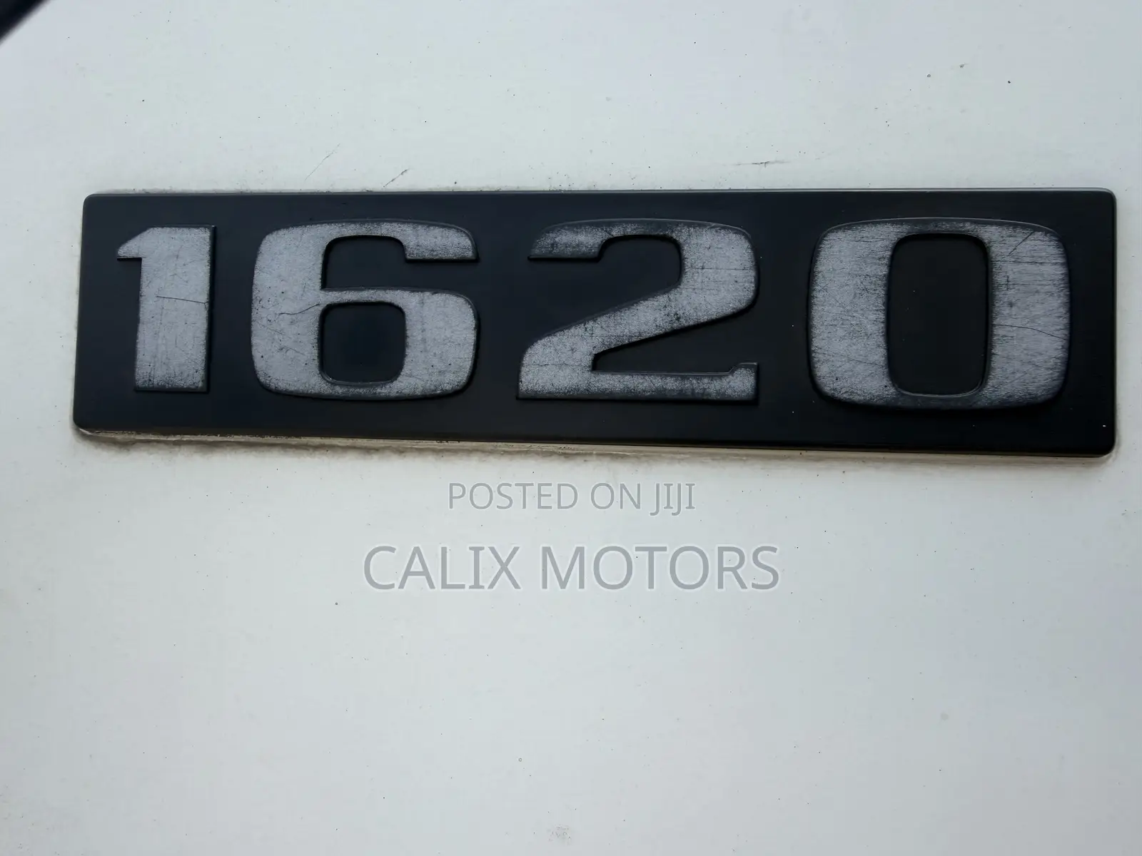 Foreign Used Mercedes Benz 1620 Gas Tanker Truck.