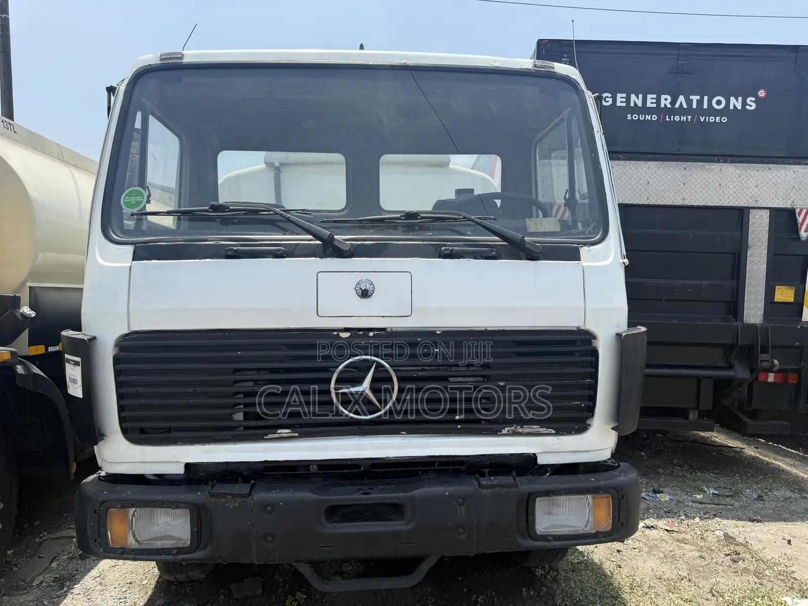 Foreign Used Mercedes Benz 1620 Gas Tanker Truck.