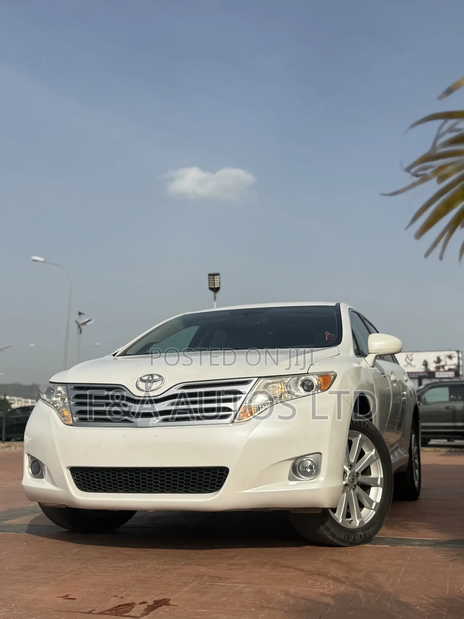 Toyota Venza LE 2012 Silver