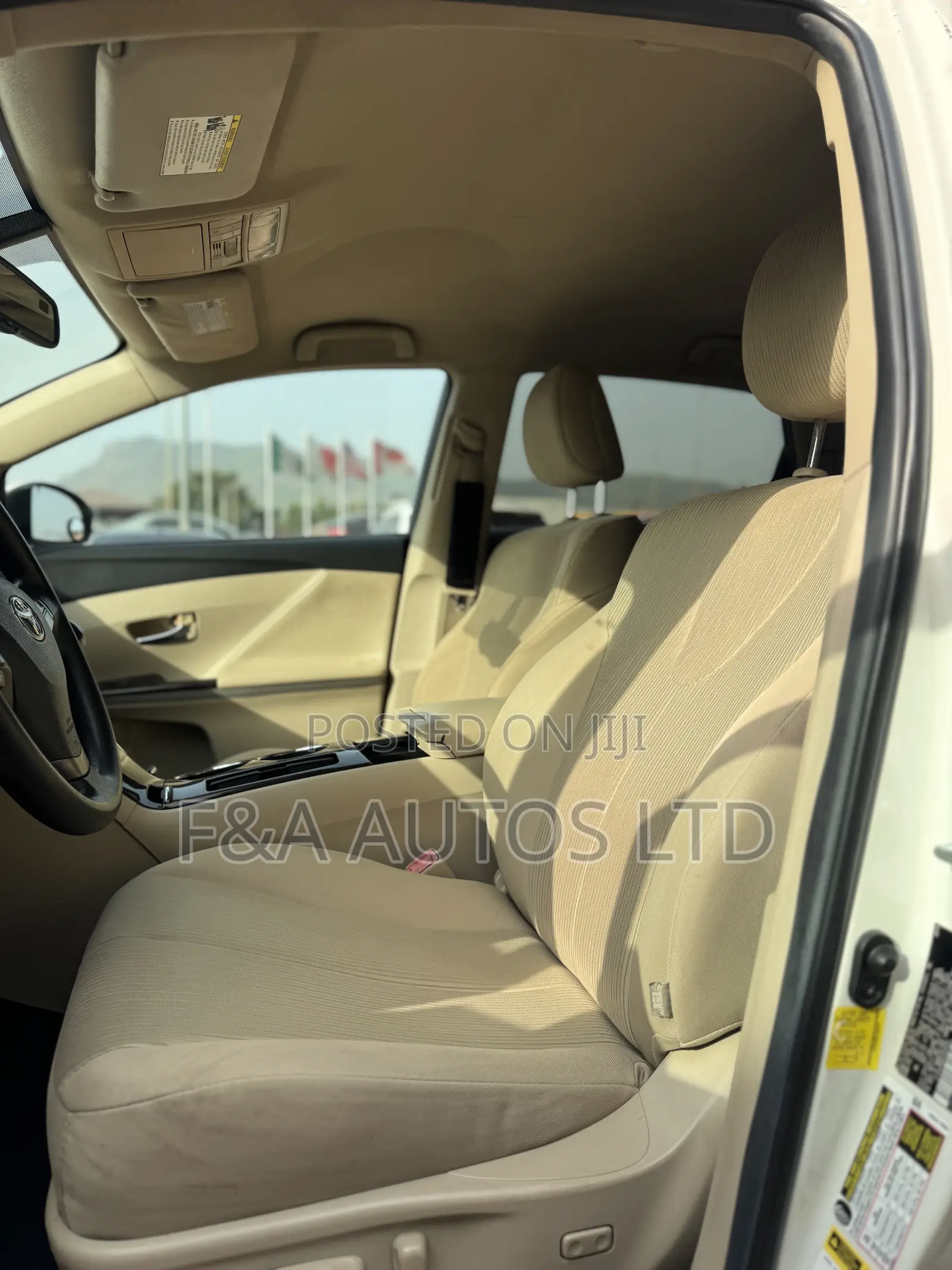Toyota Venza LE 2012 Silver