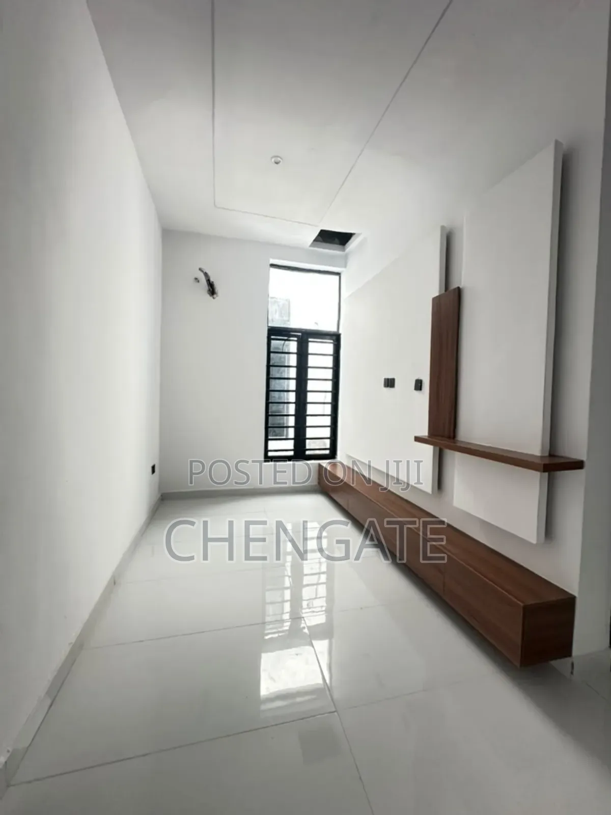 4bdrm Duplex in Ikota for sale