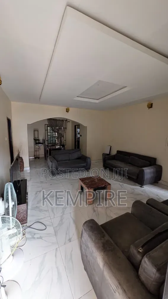 3bdrm Block of Flats in Osongama Estate, Uyo for rent