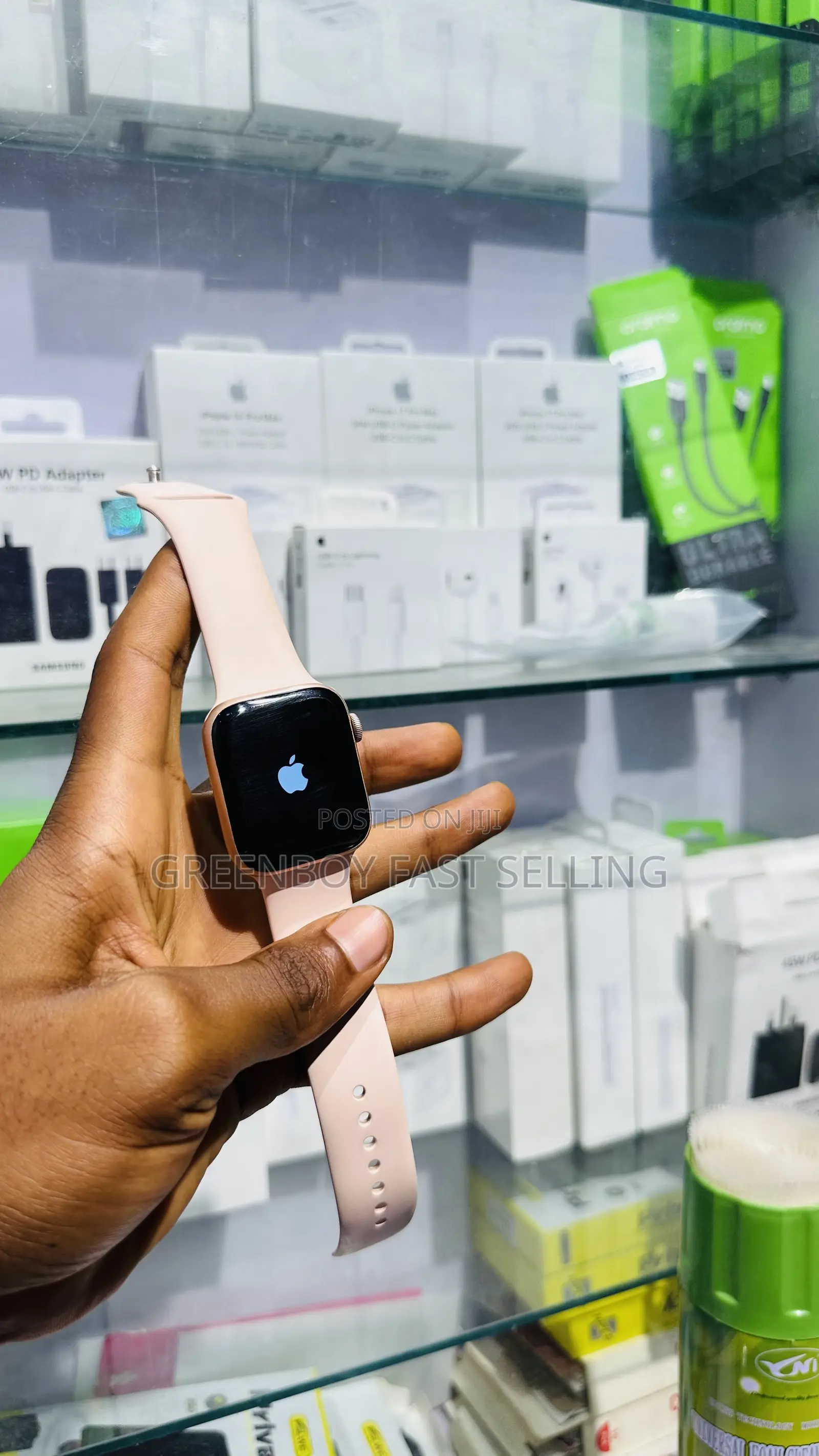 Super Clean Apple iWatch Series 5 44mm GPS/Cellular