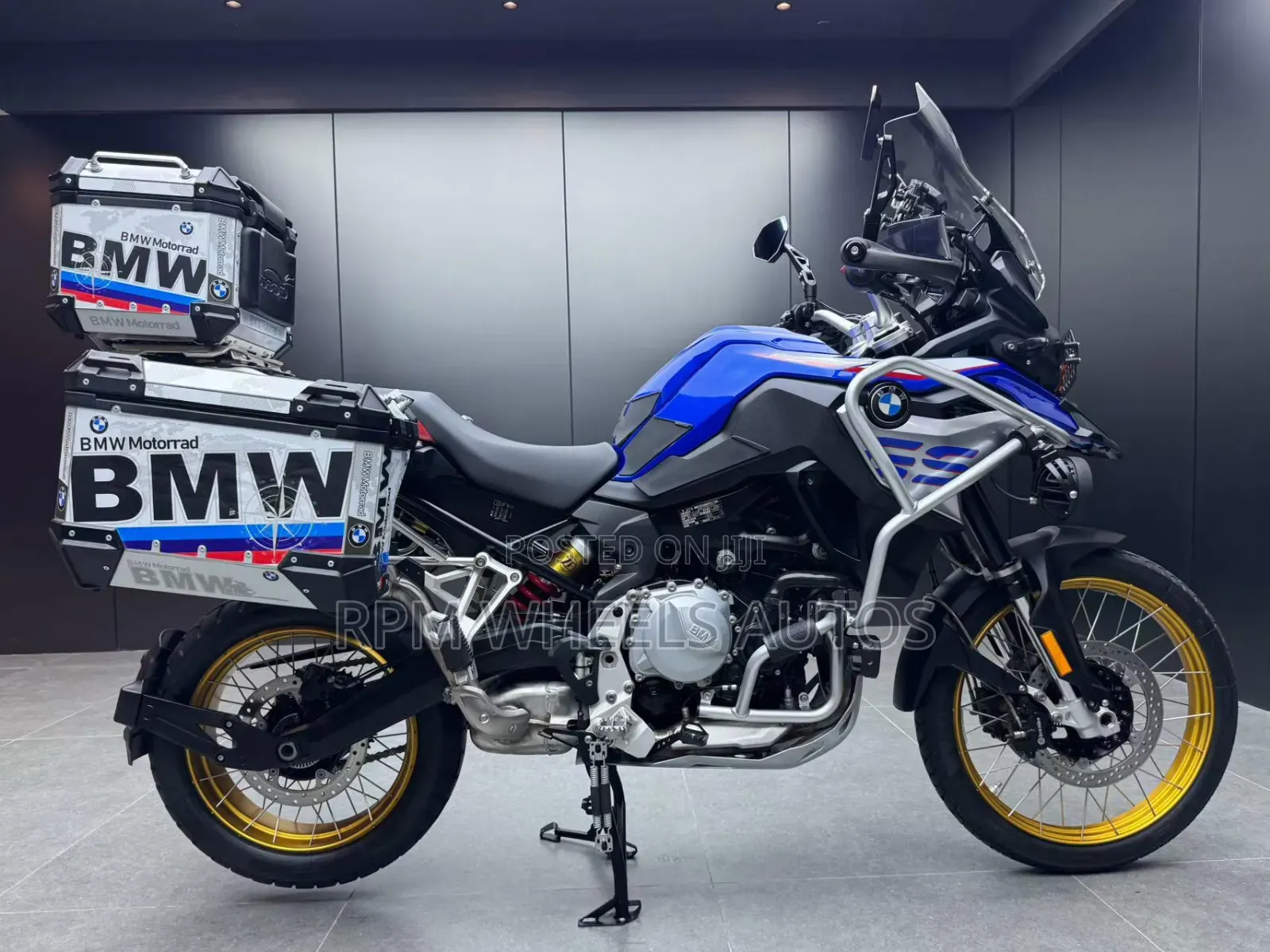 BMW FGS 2021 Blue