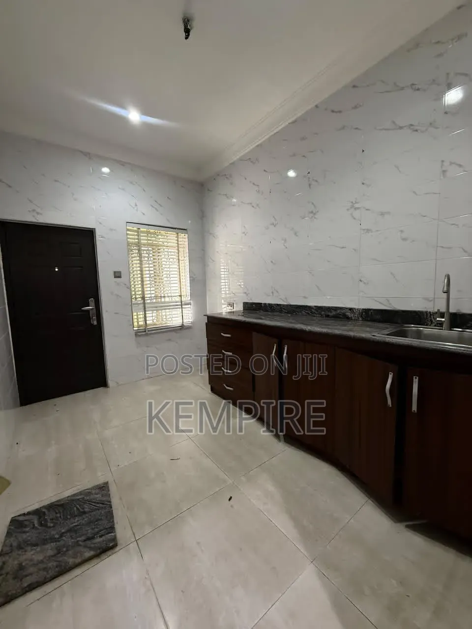 1bdrm Block of Flats in Mbiabong, Uyo for rent