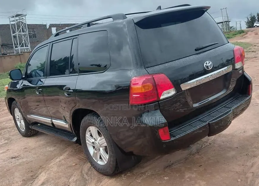 Toyota Land Cruiser 4.5 V8 VXR 2014 Black