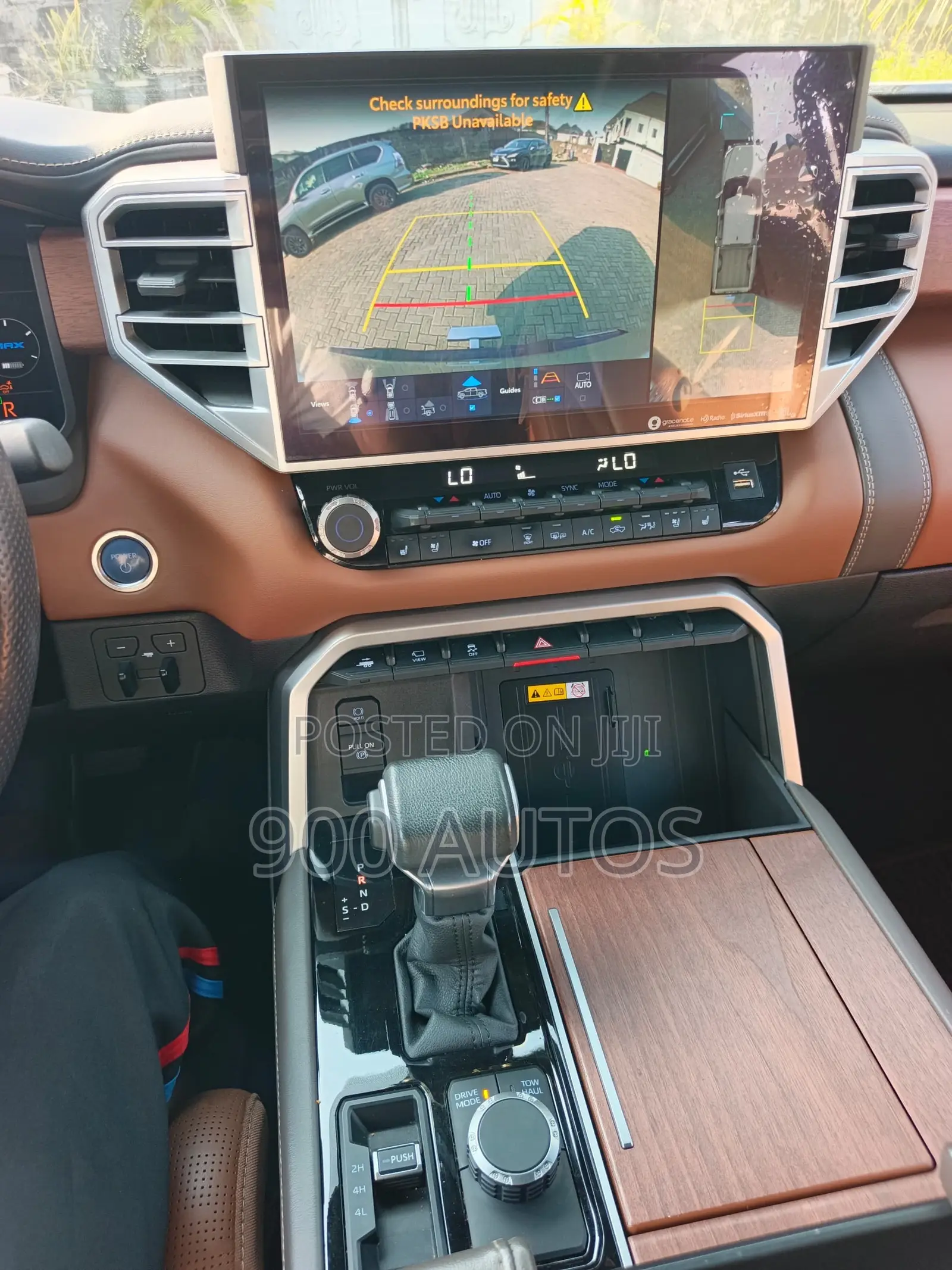 Toyota Tundra 1794 Edition CrewMax 6.5' Bed 2024 Silver