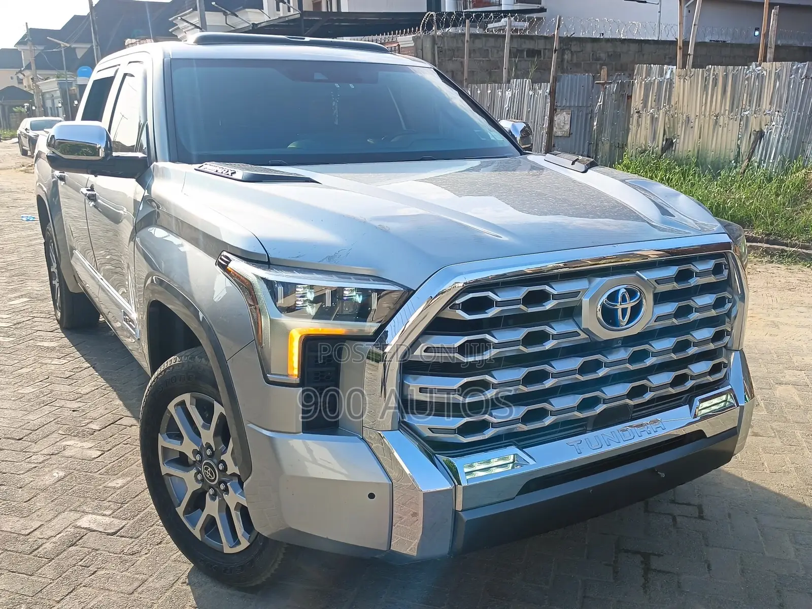 Toyota Tundra 1794 Edition CrewMax 6.5' Bed 2024 Silver