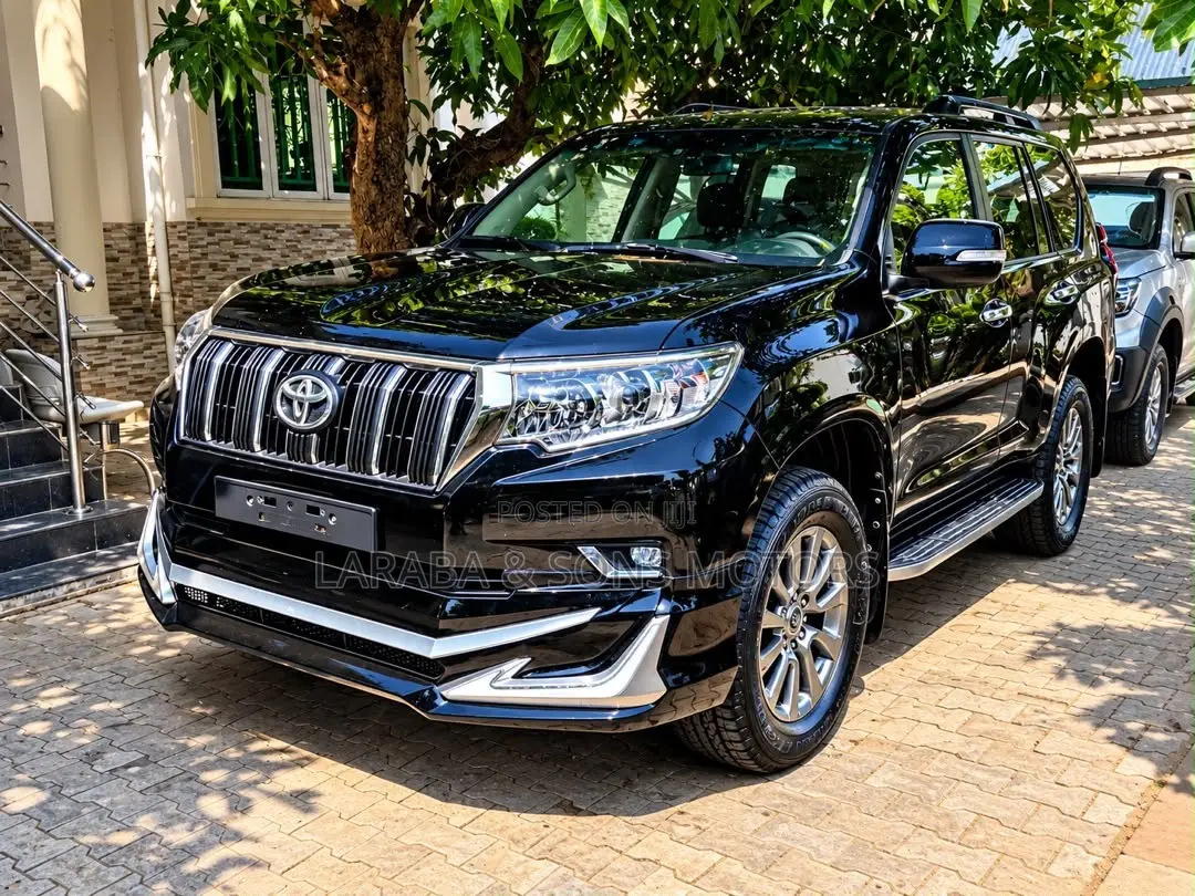 Toyota Land Cruiser Prado 2.8 2019 Black