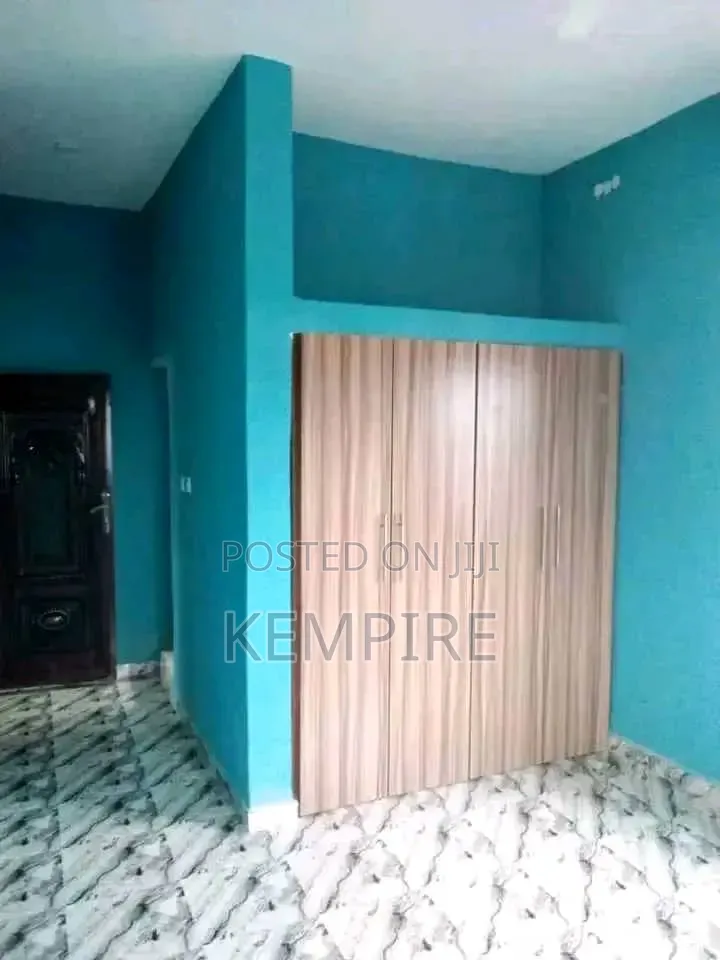 2bdrm Block of Flats in Ikot-Ekpene Road, for rent