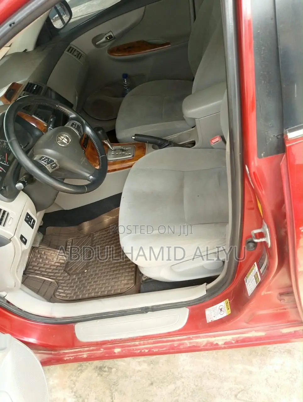 Toyota Corolla LE 4dr Sedan (1.8L 4cyl 4A) 2013 Red