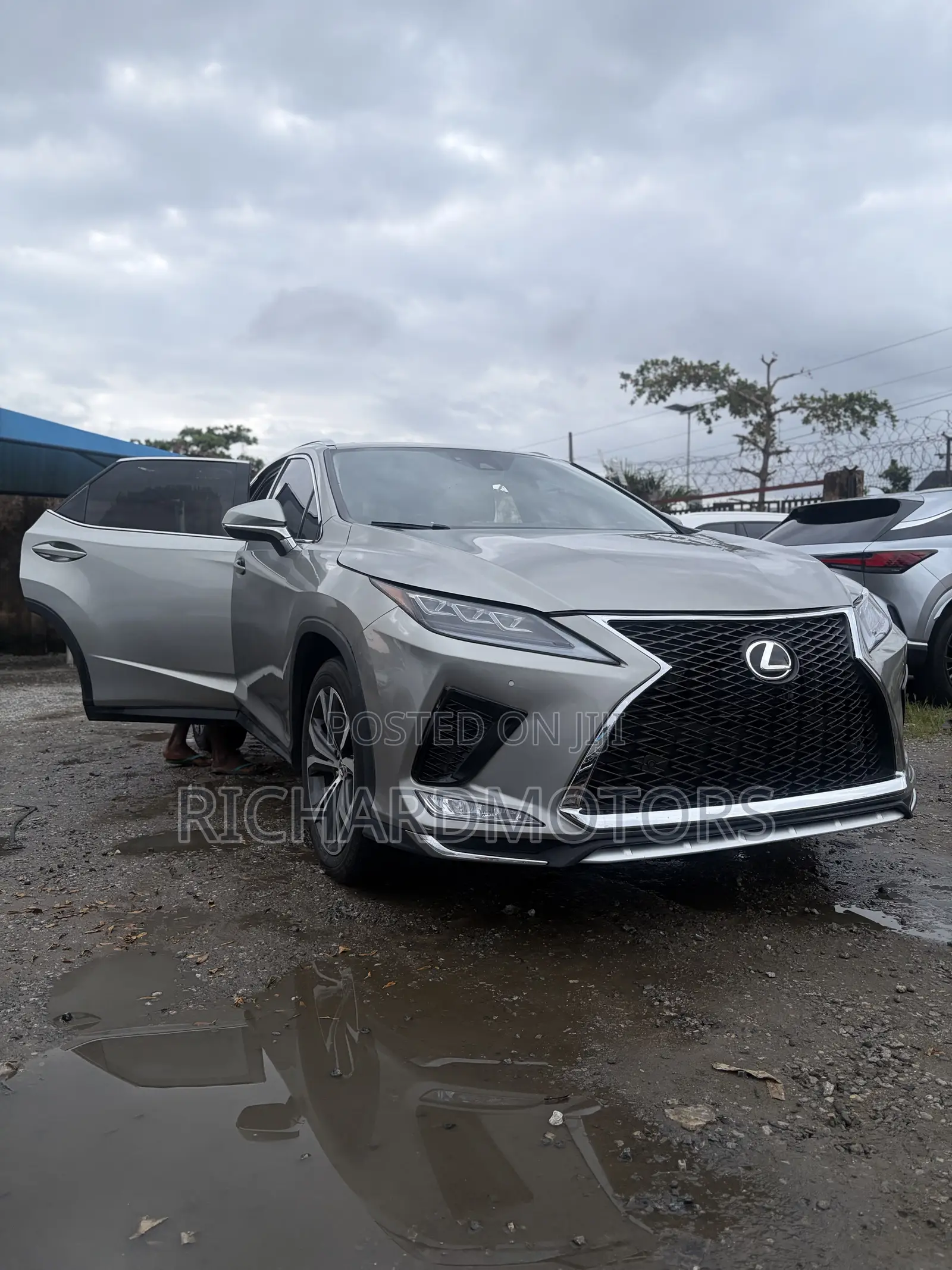 Lexus RX 350L 4WD 2020 Gold