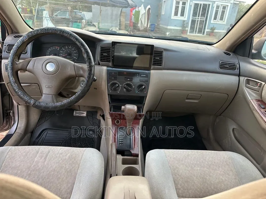 Toyota Corolla 2004 Gold
