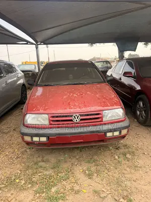 Volkswagen Vento 2000 Red