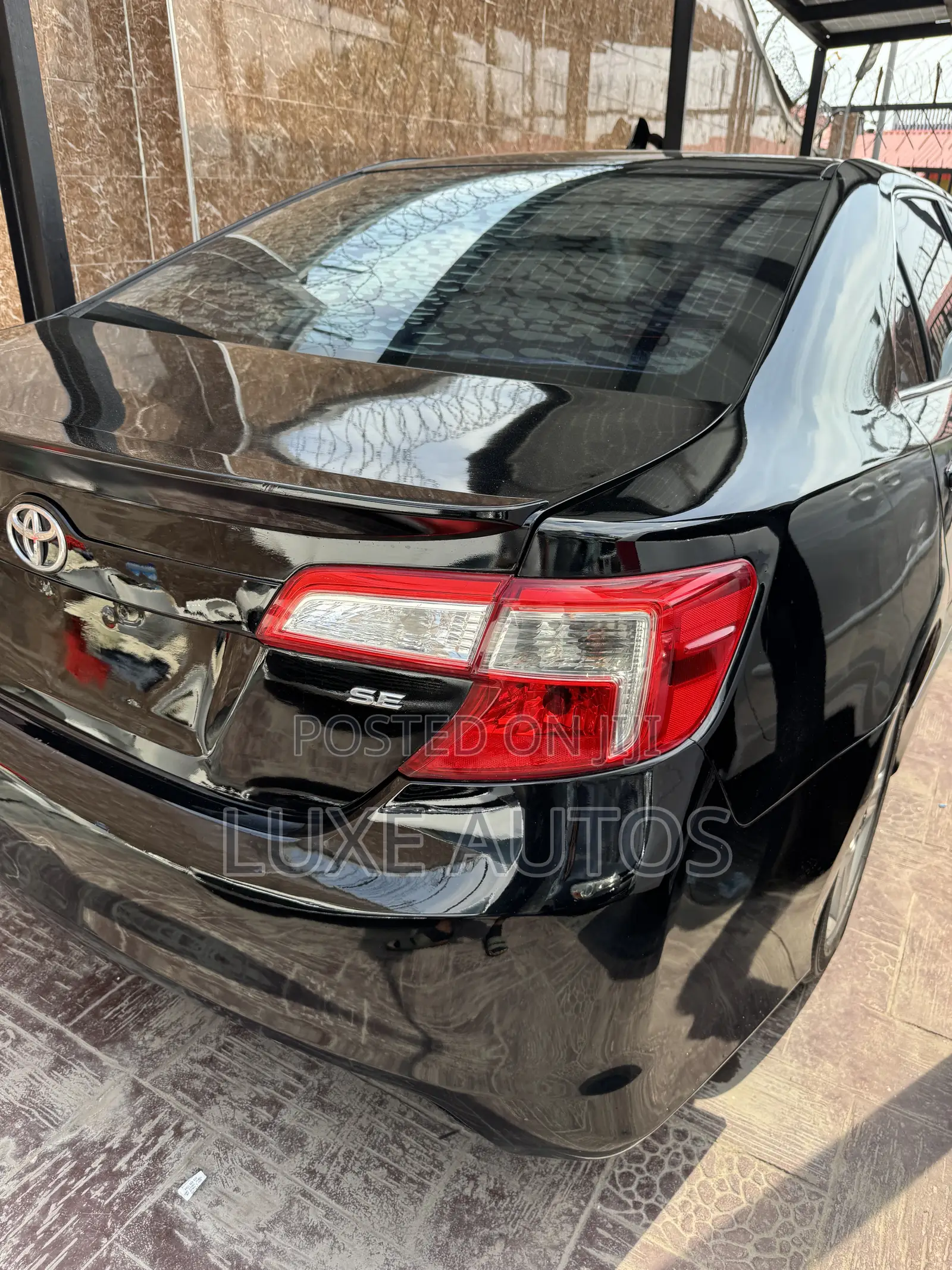 Toyota Camry SE 4dr Sedan (2.5L 4cyl 6A) 2013 Black