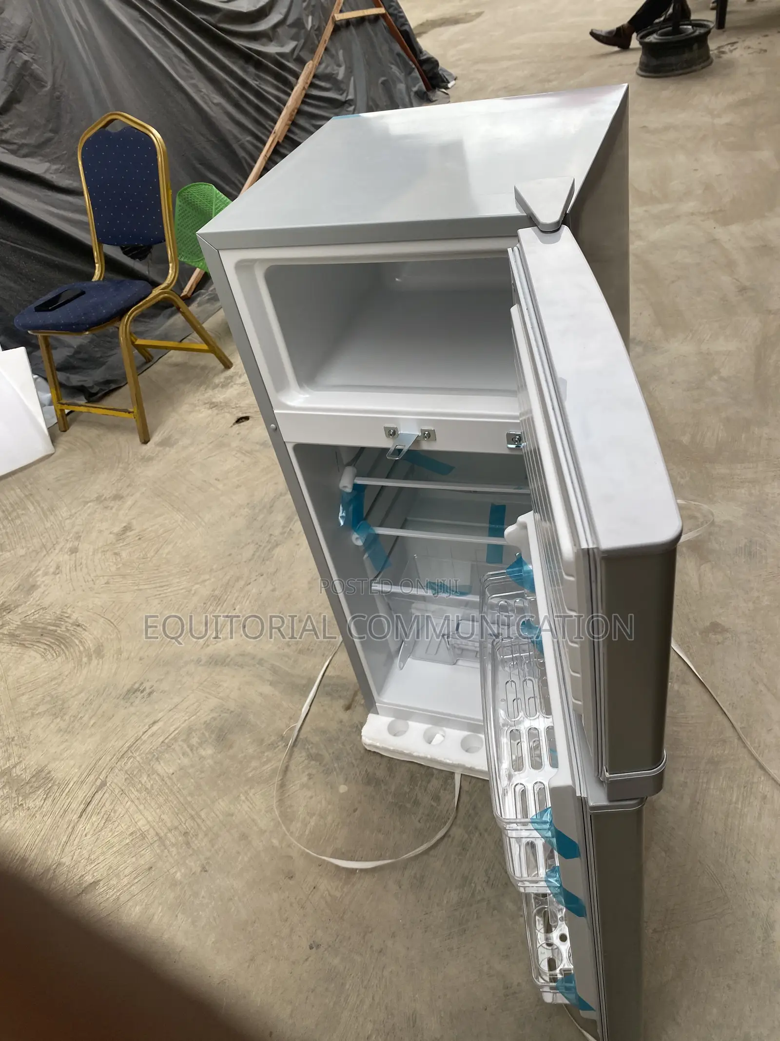 Hair Thermocool HRF-95BEX Space-Saving Refrigerator 95L