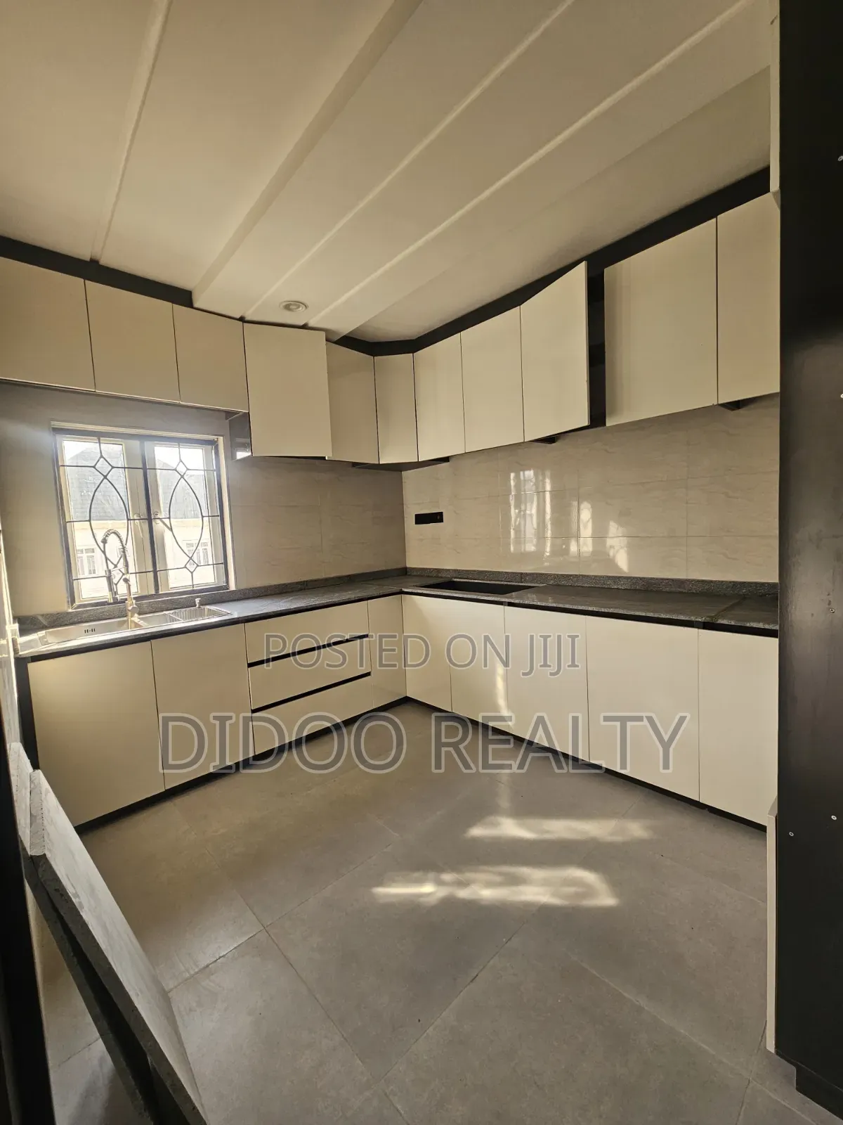 3bdrm Block of Flats in Mabushi for rent