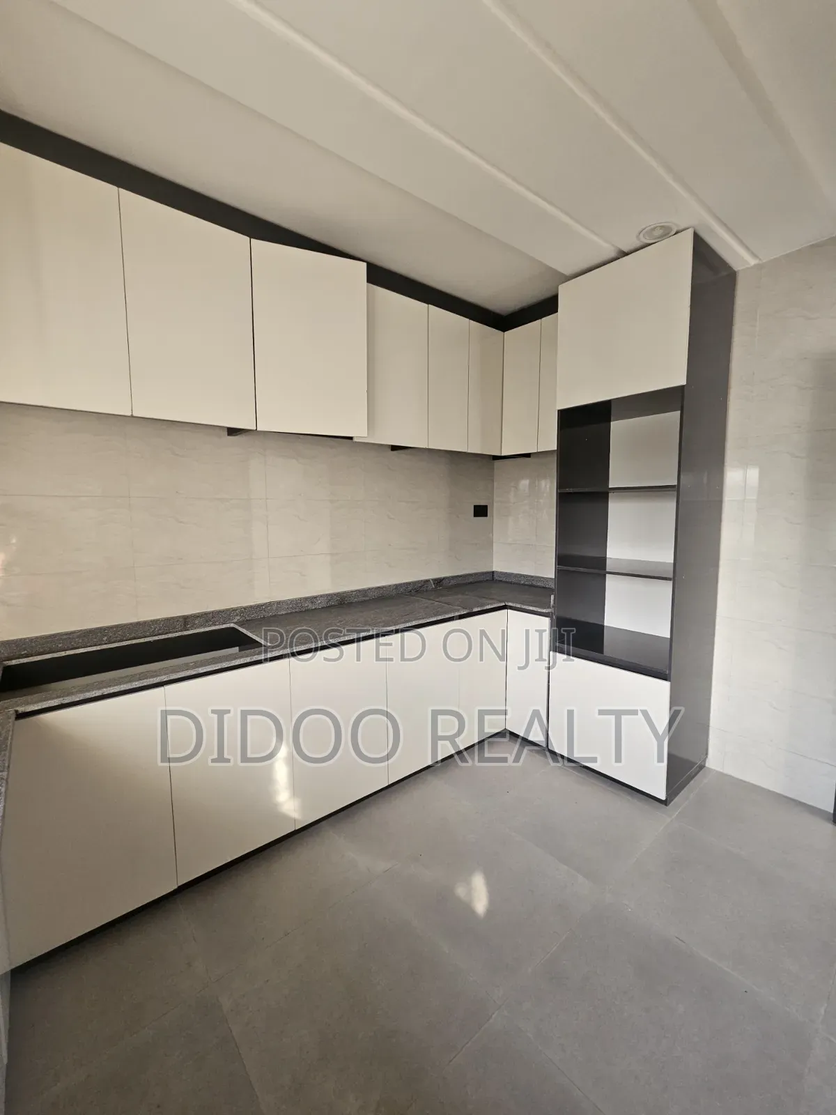 3bdrm Block of Flats in Mabushi for rent