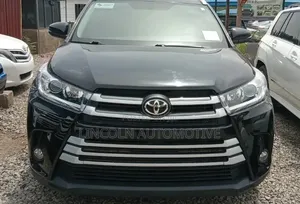 Toyota Highlander XLE 4dr SUV (3.5L 6cyl 6A) 2015 Matt Black