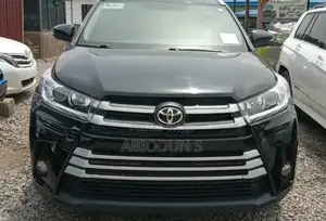 Toyota Highlander XLE 4dr SUV (3.5L 6cyl 6A) 2015 Matt Black