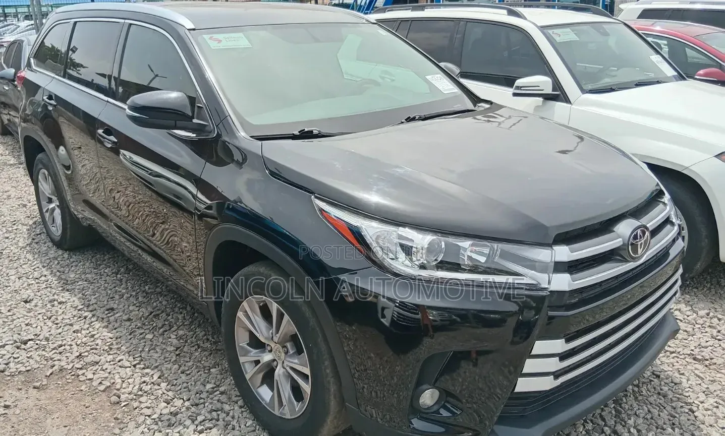 Toyota Highlander XLE 4dr SUV (3.5L 6cyl 6A) 2015 Matt Black